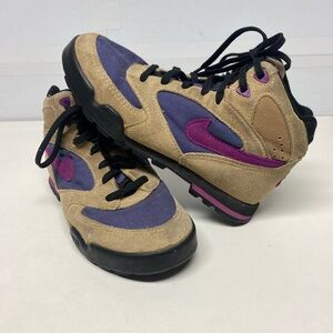 Vintage Nike women's caldera hiking boots